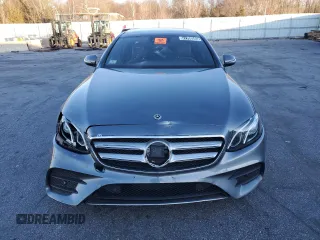 2019 Mercedes-Benz E-Class E 300 with VIN WDDZF4KB2KA574579, listed as a Copart auction lot 41700585 with 0 mi miles and Clean Title. Bid and sale history available at carsss.com. Image 5.