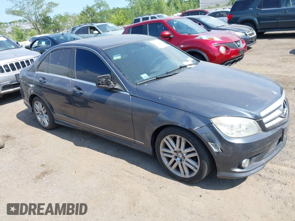2008 Mercedes-Benz C 300 Sport z VIN WDDGF81XX8F048417, wystawiony jako IAAI lot #42797168 z przebiegiem 165 374 mil mil oraz . Historia ofert i sprzedaży dostępna na DreamBid. Obrazek 1.