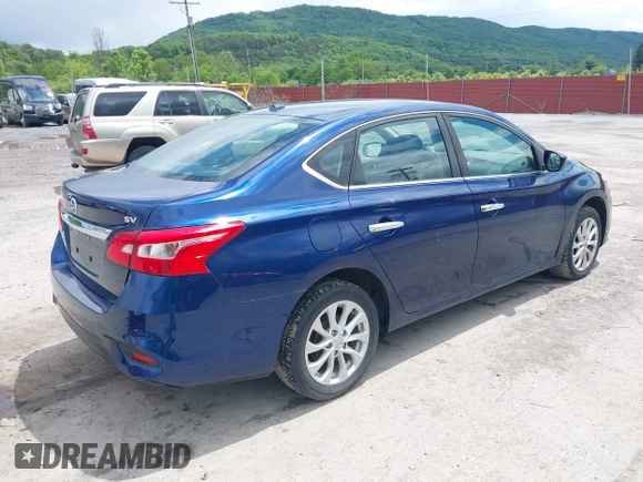 2018 Nissan Sentra SV z VIN 3N1AB7AP6JL655208, wystawiony jako IAAI lot #42339961 z przebiegiem 96 025 mil mil oraz . Historia ofert i sprzedaży dostępna na DreamBid. Obrazek 4.