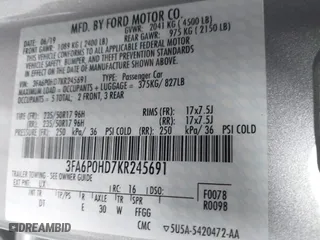 2019 Ford Fusion SE with VIN 3FA6P0HD7KR245691, listed as a IAAI auction lot 42023751 with 32,622 mi miles. Bid and sale history available at carsss.com. Image 9.