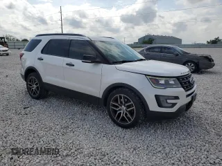 2017 Ford Explorer Sport z VIN 1FM5K8GT2HGC53978, wystawiony jako Copart lot #53263645 z przebiegiem 133 881 mil mil oraz Szkoda całkowita • Salvage title. Historia ofert i sprzedaży dostępna na DreamBid. Obrazek 4.