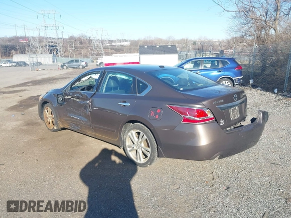 2015 Nissan Altima SL z VIN 1N4BL3AP6FC204134, wystawiony jako IAAI lot #41752752 z przebiegiem 138 754 mil mil oraz . Historia ofert i sprzedaży dostępna na DreamBid. Obrazek 3.
