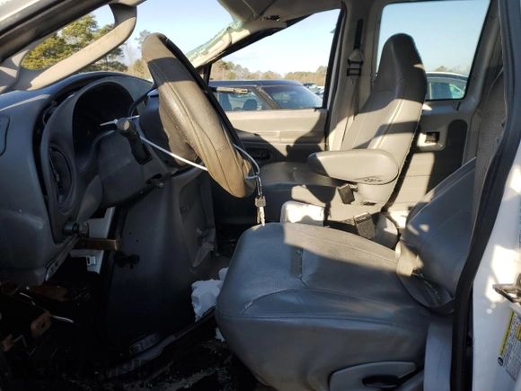 2007 Ford Econoline Cargo Recreational with VIN 1FTSS34L37DA63539, listed as a Copart auction lot 47899665 with 75,780 mi miles and Salvage Title. Bid and sale history available at carsss.com. Image 7.