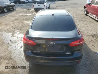2015 Ford Focus SE with VIN 1FADP3F20FL257194, listed as a Copart auction lot 44021095 with 153,600 mi miles and Salvage Title. Bid and sale history available at carsss.com. Image 6.