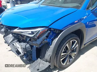 2022 Lexus UX with VIN JTHX3JBH0N2049742, listed as a IAAI auction lot 41917341 with 18,728 mi miles. Bid and sale history available at carsss.com. Image 18.