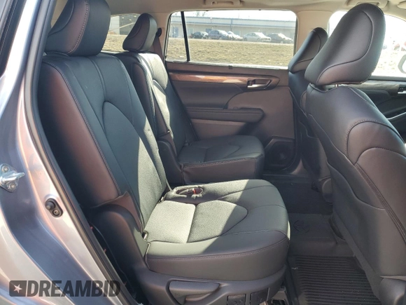 2023 Toyota Highlander Hybrid Limited with VIN 5TDXBRCH8PS597517, listed as a Copart auction lot 43816715 with 14,215 mi miles and Salvage title. Bid and sale history available at DreamBid. Image 11.