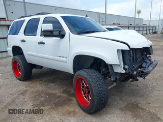 2008 Chevrolet Tahoe LTZ with VIN 1GNFK13088R184933, listed as a IAAI auction lot 42485690 with 212,972 mi miles and . Bid and sale history available at DreamBid. Image 1.