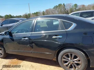 2015 Nissan Altima 2.5 SV with VIN 1N4AL3AP4FC579984, listed as a IAAI auction lot 41859150 with 132,477 mi miles. Bid and sale history available at carsss.com. Image 13.