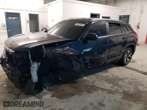 2024 Volkswagen Atlas SE with VIN 1V2LE2CA9RC248451, listed as a Copart auction lot 45288595 with 14,541 mi miles and Clean title. Bid and sale history available at DreamBid. Image 1.