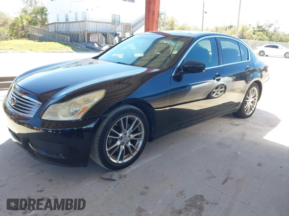 2009 Infiniti G37 Journey with VIN JNKCV61E29M307914, listed as a IAAI auction lot 41756849 with Not Provided miles and . Bid and sale history available at carsss.com. Image 2.
