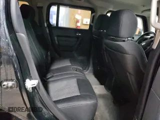 2006 Hummer H3 with VIN 5GTDN136868119507, listed as a Copart auction lot 73580144 with 264,720 mi miles and Clean Title. Bid and sale history available at carsss.com. Image 11.