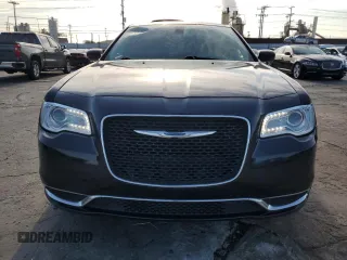 2017 Chrysler 300 Limited with VIN 2C3CCAAG7HH538566, listed as a Copart auction lot 88977395 with 86,078 mi miles and Salvage Title. Bid and sale history available at carsss.com. Image 5.