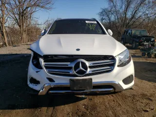 2019 Mercedes-Benz GLC with VIN WDC0G4KB1KF656137, listed as a Copart auction lot 73082562 with 35,893 mi miles. Bid and sale history available at carsss.com. Image 5.