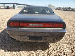 2013 Dodge Challenger SXT z VIN 2C3CDYAG5DH695223, wystawiony jako Copart lot #57690455 z przebiegiem 76 831 mil mil oraz Szkoda całkowita • Salvage title. Historia ofert i sprzedaży dostępna na DreamBid. Obrazek 6.