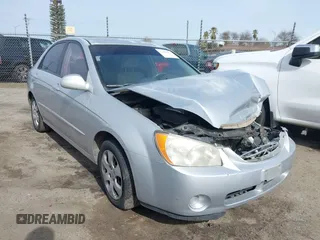 2006 Kia Spectra EX z VIN KNAFE122065334389, wystawiony jako IAAI lot #41589051 z przebiegiem 139 619 mil mil oraz . Historia ofert i sprzedaży dostępna na DreamBid. Obrazek 1.