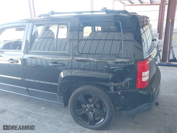 2014 Jeep Patriot Sport with VIN 1C4NJPBAXED674738, listed as a IAAI auction lot 41892402 with 108,457 mi miles. Bid and sale history available at carsss.com. Image 6.