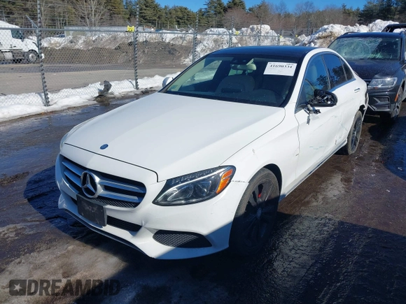 2016 Mercedes-Benz C C 300 Luxury with VIN 55SWF4KB2GU160423, listed as a IAAI auction lot 41690331 with 94,494 mi miles. Bid and sale history available at carsss.com. Image 17.