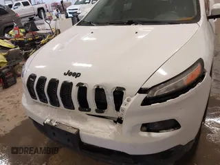 2016 Jeep Cherokee Latitude with VIN 1C4PJMCS5GW219429, listed as a IAAI auction lot 41578760 with 161,964 mi miles and . Bid and sale history available at carsss.com. Image 6.