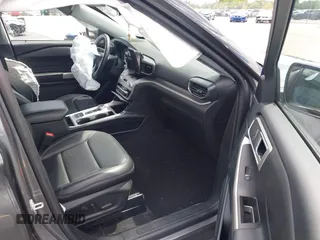 2023 Ford Explorer XLT с VIN 1FMSK7DH3PGC09225, выставлен на аукционе IAAI как лот 42396660 с пробегом 18 552 миль миль и . История ставок и продаж доступна на DreamBid. Изображение 5.