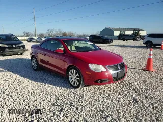 2011 Volkswagen Eos Komfort with VIN WVWBW7AH8BV003481, listed as a Copart auction lot 83985554 with 123,299 mi miles and Salvage Title. Bid and sale history available at DreamBid. Image 10.