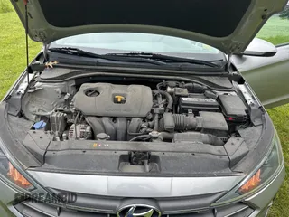 2020 Hyundai Elantra SEL с VIN 5NPD84LF2LH578951, выставлен на аукционе Copart как лот 61287495 с пробегом 124 185 миль миль и Чистый • Clean title. История ставок и продаж доступна на DreamBid. Изображение 7.