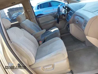 2000 Toyota Sienna CE with VIN 4T3ZF19C1YU240674, listed as a IAAI auction lot 41934876 with 250,196 mi miles. Bid and sale history available at carsss.com. Image 5.