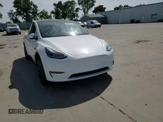 2024 Tesla Model Y Long Range с VIN 7SAYGDEE1RF152168, выставлен на аукционе Copart как лот 52436135 с пробегом 3 546 миль миль и Списание • Salvage title. История ставок и продаж доступна на DreamBid. Изображение 11.