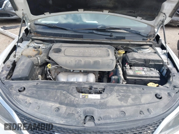 2015 Chrysler 200 Limited с VIN 1C3CCCAB4FN710167, выставлен на аукционе IAAI как лот 42265899 с пробегом 131 554 миль миль и . История ставок и продаж доступна на DreamBid. Изображение 10.