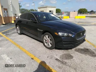2019 Jaguar XE 25t Premium with VIN SAJAD4FX4KCP47267, listed as a IAAI auction lot 42113311 with 63,914 mi miles. Bid and sale history available at carsss.com. Image 1.