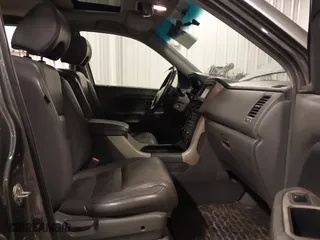 2007 Honda Pilot EX-L with VIN 2HKYF187X7H528523, listed as a IAAI auction lot 40977045 with 139,463 mi miles. Bid and sale history available at carsss.com. Image 5.