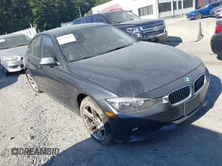 2014 BMW 3 Series 328i xDrive z VIN WBA3B5C59EP544228, wystawiony jako IAAI lot #42738694 z przebiegiem 99 963 mil mil oraz . Historia ofert i sprzedaży dostępna na DreamBid. Obrazek 1.