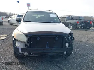 2008 Toyota RAV4 with VIN JTMZD33V286074582, listed as a IAAI auction lot 41586955 with 120,750 mi miles. Bid and sale history available at carsss.com. Image 13.