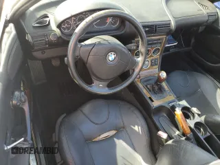 2002 BMW Z3 2.5i with VIN 4USCN33432LK52027, listed as a Copart auction lot 77155714 with 107,005 mi miles and Non Repairable. Bid and sale history available at carsss.com. Image 8.