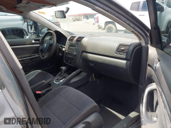 2006 Volkswagen Jetta Value Edition with VIN 3VWPF71K56M636972, listed as a IAAI auction lot 42347663 with 332,152 mi miles and . Bid and sale history available at DreamBid. Image 5.
