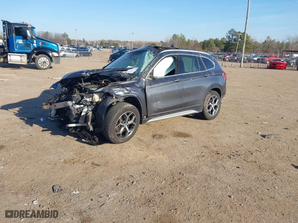 2018 BMW X1 xDrive28i with VIN WBXHT3C37J5K23855, listed as a IAAI auction lot 41442191 with 1 mi miles. Bid and sale history available at carsss.com. Image 18.