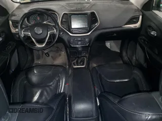 2017 Jeep Cherokee Limited с VIN 1C4PJLDB0HW540000, выставлен на аукционе Copart как лот 84268434 с пробегом 163 225 миль миль и Списание • Salvage title. История ставок и продаж доступна на DreamBid. Изображение 8.