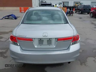2012 Honda Accord LX Premium z VIN 1HGCP2F46CA011843, wystawiony jako IAAI lot #42145165 z przebiegiem 85 160 mil mil oraz . Historia ofert i sprzedaży dostępna na DreamBid. Obrazek 17.