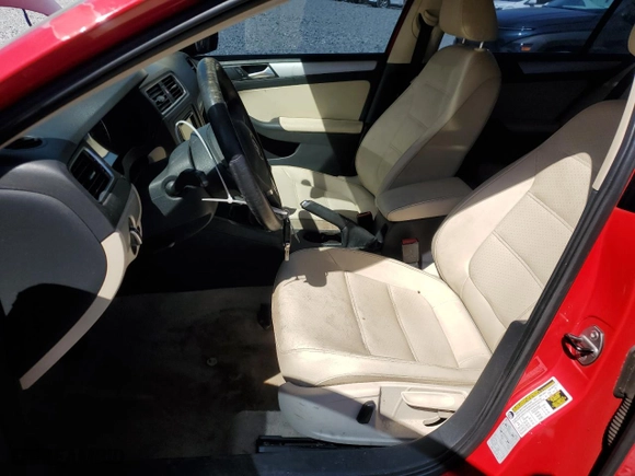 2014 Volkswagen Jetta Sedan SE w/Connectivity with VIN 3VWB07AJ0EM295577, listed as a Copart auction lot 49915785 with 86,784 mi miles and Salvage Title. Bid and sale history available at carsss.com. Image 7.