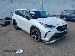 2022 Toyota Highlander XSE with VIN 5TDLZRAH9NS133162, listed as a IAAI auction lot 42238517 with 39,303 mi miles and . Bid and sale history available at DreamBid. Image 1.