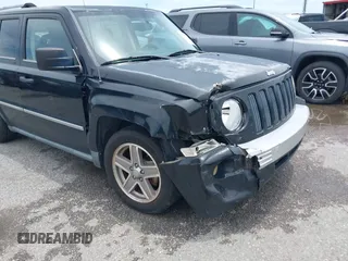 2008 Jeep Patriot Limited with VIN 1J8FT48W78D575954, listed as a IAAI auction lot 42357274 with 102,687 mi miles and . Bid and sale history available at DreamBid. Image 6.