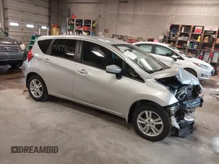 2016 Nissan Note SL z VIN 3N1CE2CP6GL404570, wystawiony jako IAAI lot #41877629 z przebiegiem 75 185 mil mil oraz . Historia ofert i sprzedaży dostępna na DreamBid. Obrazek 1.