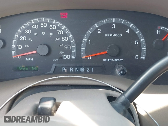 2002 Ford Expedition Eddie Bauer z VIN 1FMRU17W02LA41947, wystawiony jako IAAI lot #42483099 z przebiegiem 166 676 mil mil oraz . Historia ofert i sprzedaży dostępna na DreamBid. Obrazek 7.