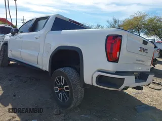 2021 GMC Sierra 1500 AT4 with VIN 1GTP9EEDXMZ438376, listed as a IAAI auction lot 41493892 with 1 mi miles. Bid and sale history available at carsss.com. Image 3.