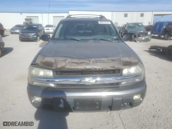 2005 Chevrolet TrailBlazer LS with VIN 1GNET16S256114329, listed as a Copart auction lot 85517214 with 193,759 mi miles and Salvage Title. Bid and sale history available at carsss.com. Image 5.