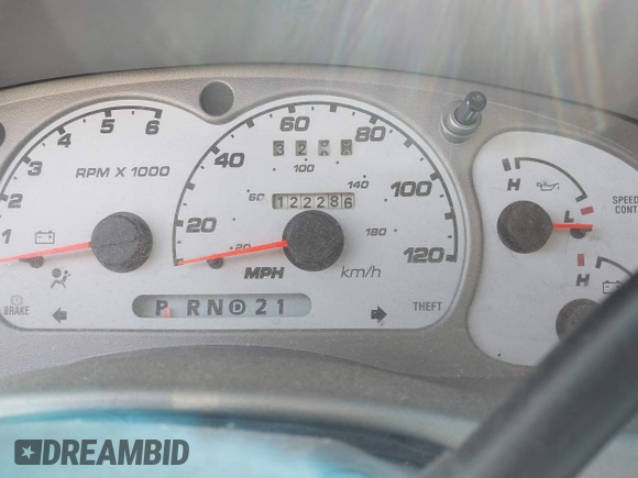2002 Ford Explorer Sport Value z VIN 1FMYU60E62UD21697, wystawiony jako IAAI lot #42045381 z przebiegiem 122 286 mil mil oraz . Historia ofert i sprzedaży dostępna na DreamBid. Obrazek 7.