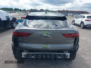 2019 Jaguar I-PACE HSE with VIN SADHD2S19K1F74478, listed as a IAAI auction lot 40395586 with 40,220 mi miles. Bid and sale history available at carsss.com. Image 17.