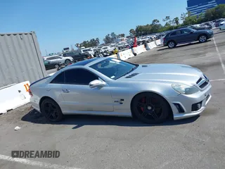2009 Mercedes-Benz SL 55/63 AMG with VIN WDBSK70F69F148436, listed as a IAAI auction lot 42770233 with 120,523 mi miles and . Bid and sale history available at DreamBid. Image 13.