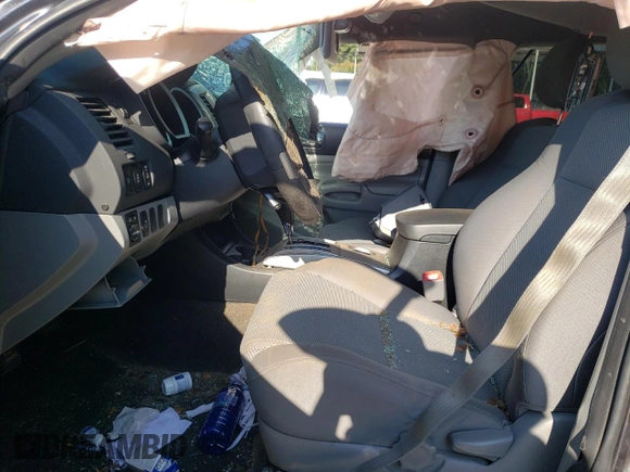 2015 Toyota Tacoma PreRunner с VIN 3TMJU4GN4FM174385, выставлен на аукционе Copart как лот 63994465 с пробегом Не указан миль и На запчасти • Non repairable. История ставок и продаж доступна на DreamBid. Изображение 7.