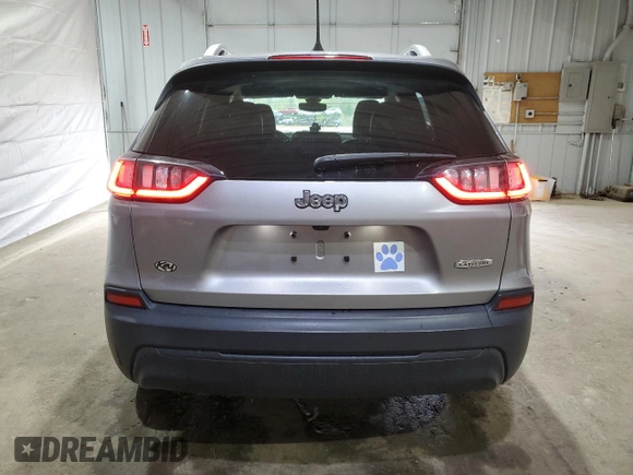 2019 Jeep Cherokee Latitude Plus z VIN 1C4PJLLB6KD129415, wystawiony jako Copart lot #55595815 z przebiegiem 94 757 mil mil oraz Szkoda całkowita • Salvage title. Historia ofert i sprzedaży dostępna na DreamBid. Obrazek 6.