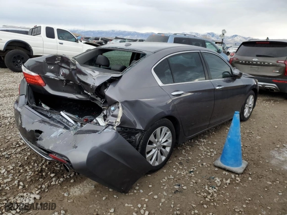 2014 Honda Accord Sedan EX-L with VIN 1HGCR2F83EA181710, listed as a Copart auction lot 84864304 with 107,053 mi miles and Salvage Title. Bid and sale history available at carsss.com. Image 3.